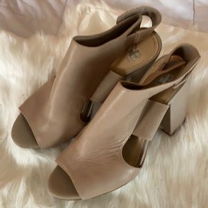 Size 10 Gianni Bini